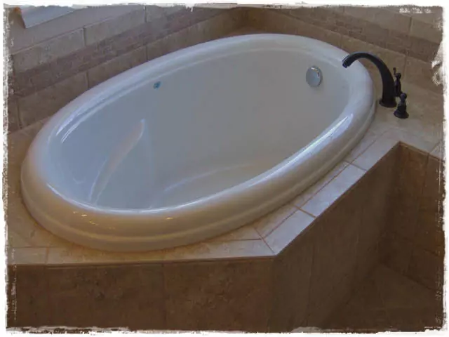 beépített kád körbeépítve