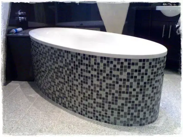 fürdőszoba beépített kád