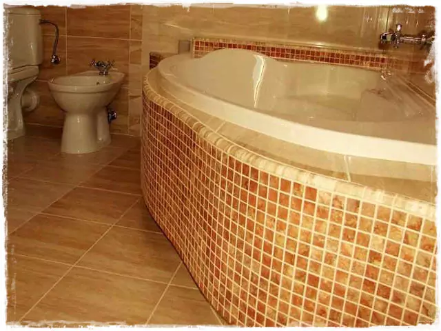 formatervezett beépített kád