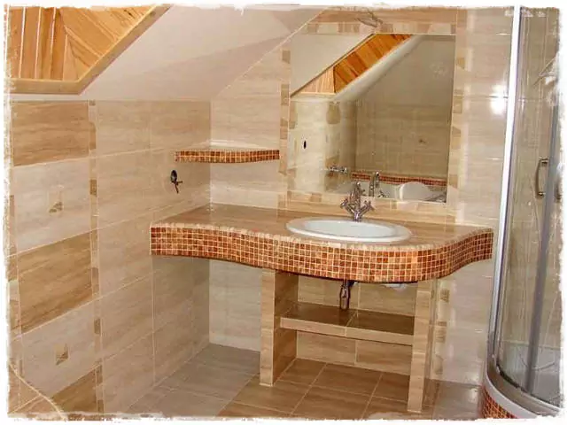 épített mosdó eggyüttes