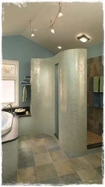 fürdőszoba hajlított falak