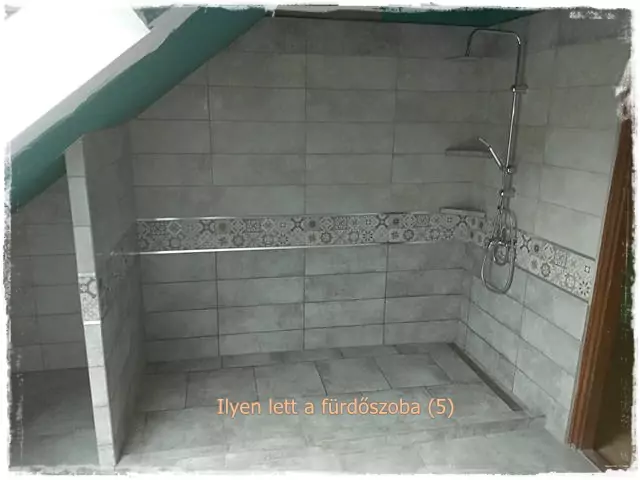 iyen lett a zuhanyzó